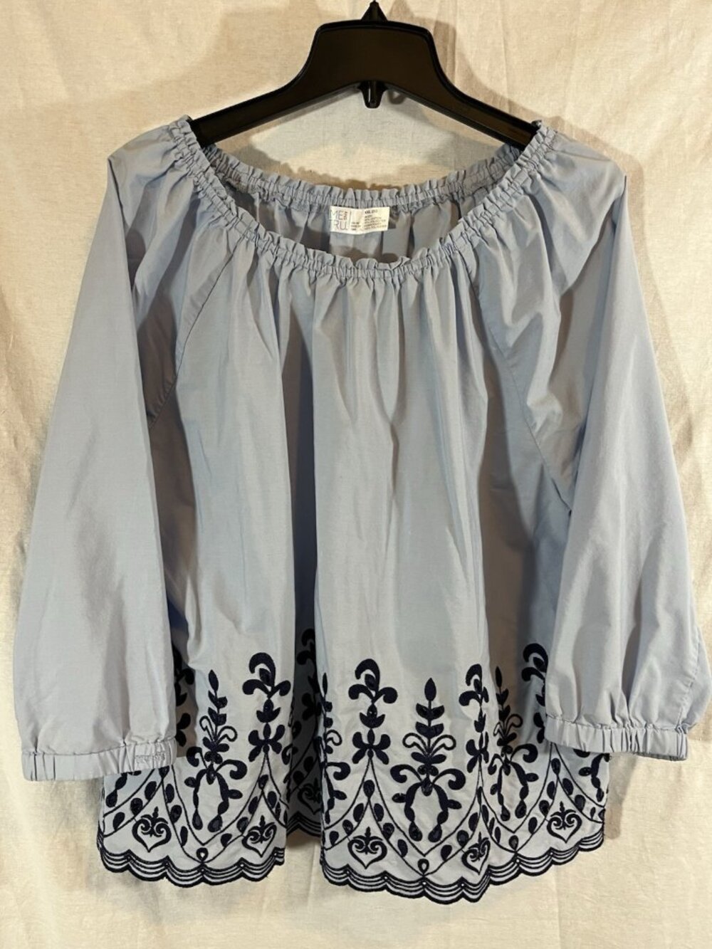 Time & Tru Women's XXL (20) Blue Embroidered Long Sleeve Blouse